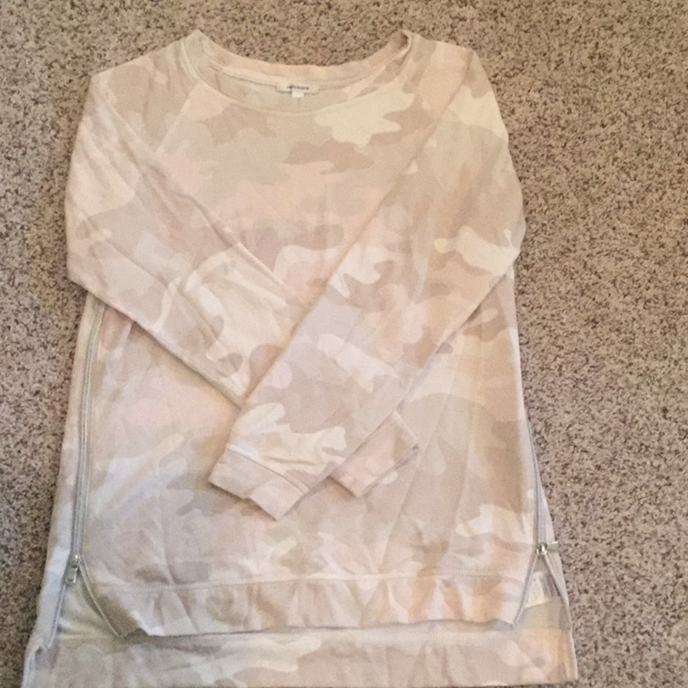 Stella & Dot sweatshirt